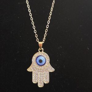 NWOT Gold Color Hamsa Pendant Necklace with Blue Eye
